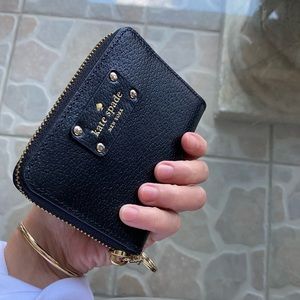 Authentic Kate Spade Small Zip Wallet